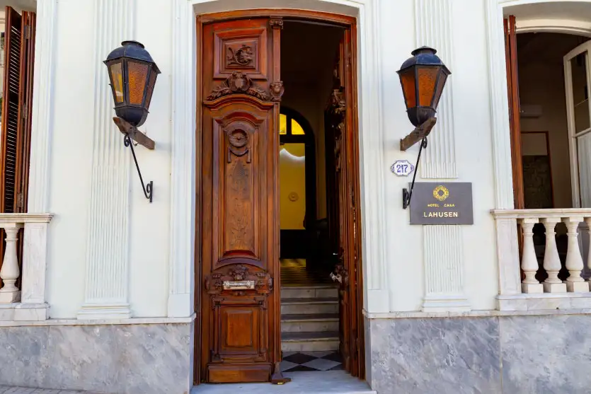 Conocé la historia Hotel Boutique Casa Lahusen